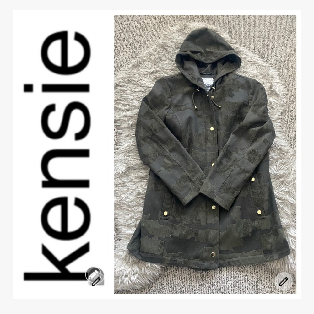 Kensie Dark Green Faux Suede Camo Jacket EUC
